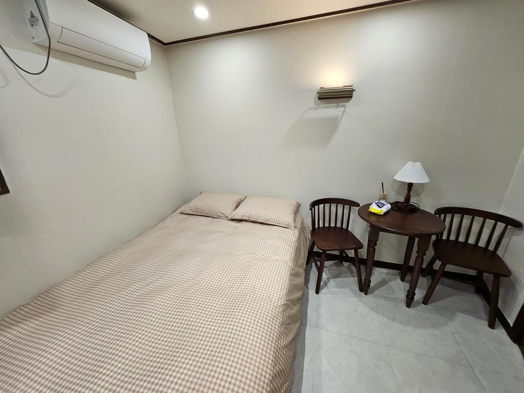 8 Hotel Seoul Exterior photo