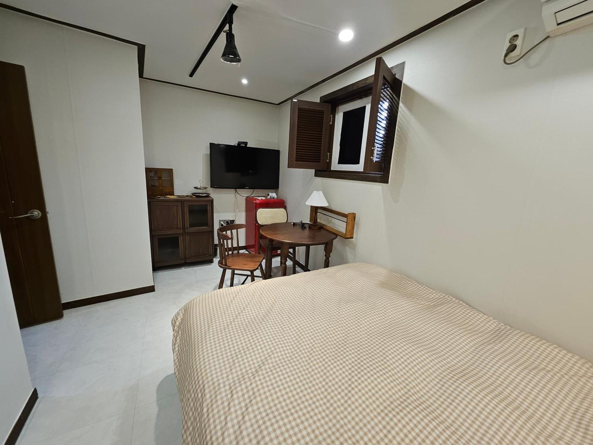 8 Hotel Seoul Exterior photo